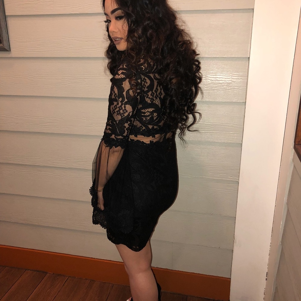 BLACK DRESS - Picture 4 of 4